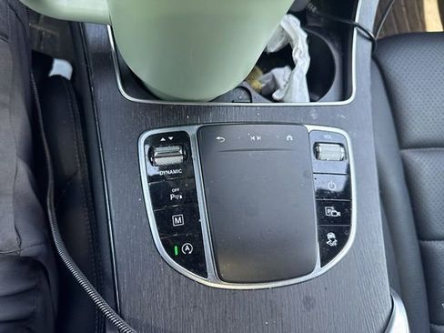 Used 2022 Mercedes-Benz GLC 300 4MATIC image 12