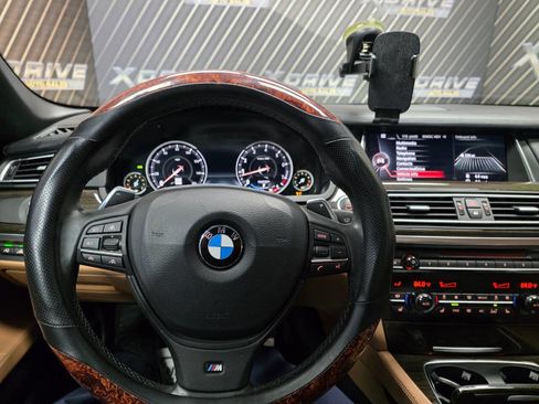 Used 2015 BMW 750Li image 20