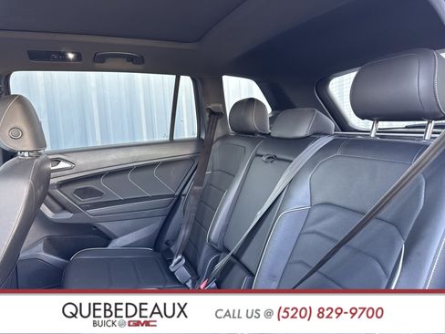 Used 2022 Volkswagen Tiguan SEL R-Line image 22