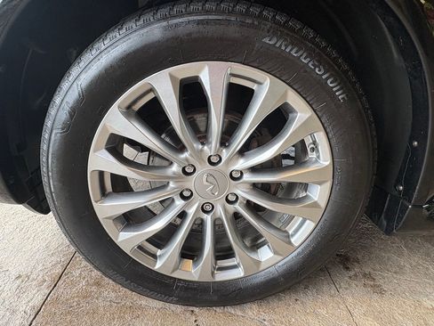 Used 2016 INFINITI QX80 4WD image 10