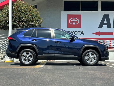 Used 2024 Toyota RAV4 XLE FWD image 6