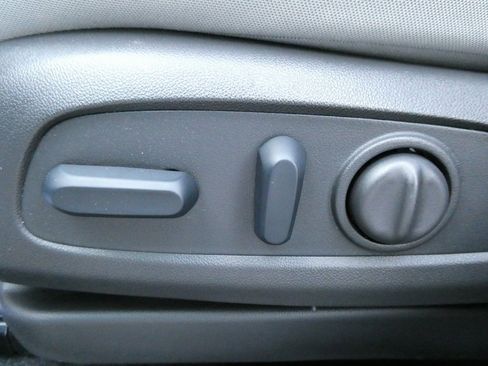 Certified 2025 Chevrolet TrailBlazer LT w/ Convenience Package image 21