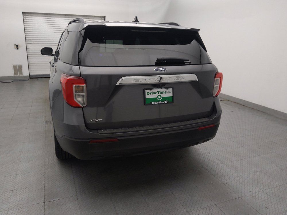 Used 2023 Ford Explorer XLT RWD image 6