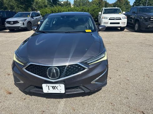 Used 2019 Acura ILX w/ Premium Package FWD image 2