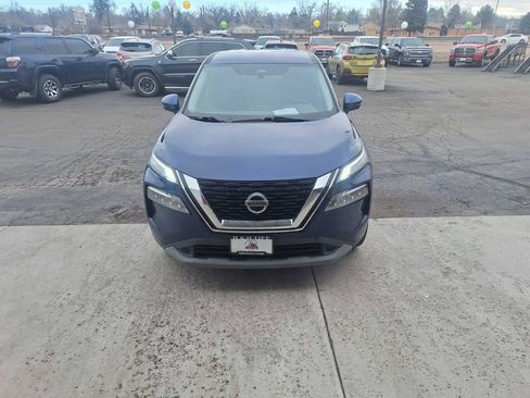 Used 2021 Nissan Rogue SV image 11