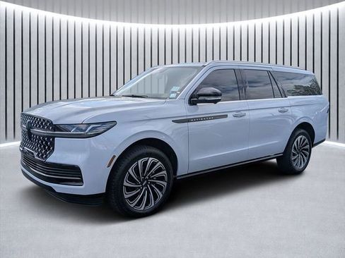 New 2026 Lincoln Navigator L Black Label AWD/4WD image 5
