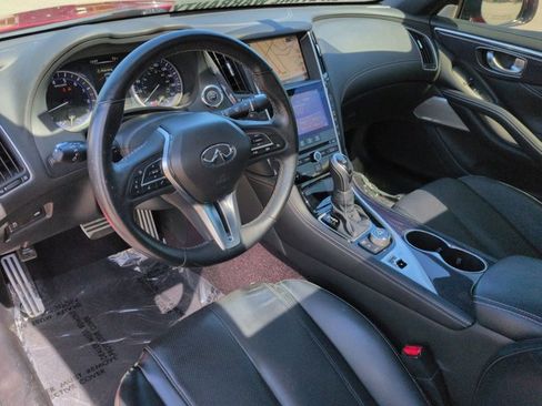 Used 2017 INFINITI Q60 Red Sport 400 image 16