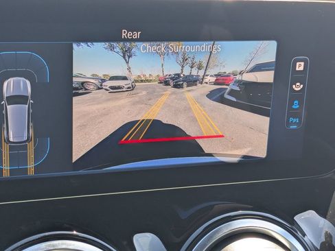 Certified 2024 Mercedes-Benz GLB 250 4MATIC image 9