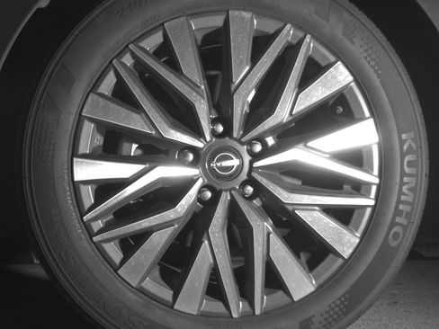 Used 2025 Nissan Altima 2.5 SV image 12