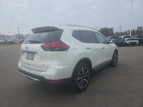 Used 2019 Nissan Rogue SL w/ Premium Package image 3