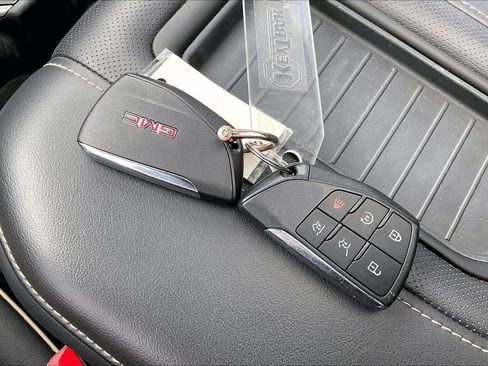 Used 2022 GMC Yukon SLT w/ SLT Premium Package AWD/4WD image 12