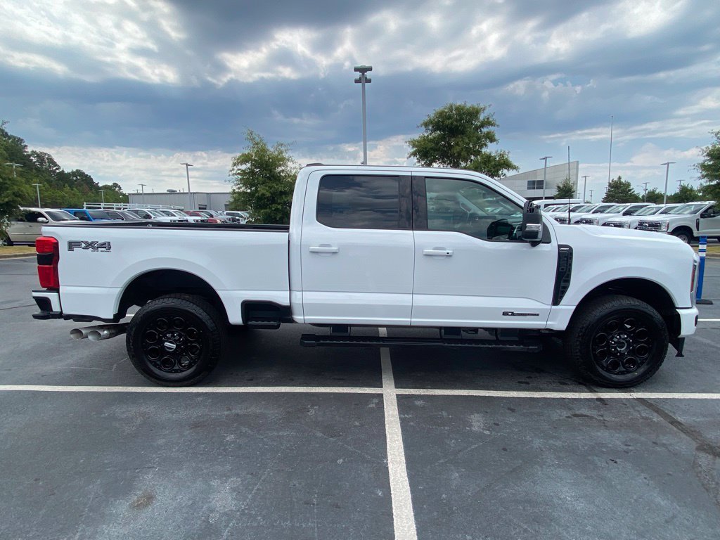 Used 2025 Ford F250 Lariat w/ Black Appearance Package AWD/4WD image 8
