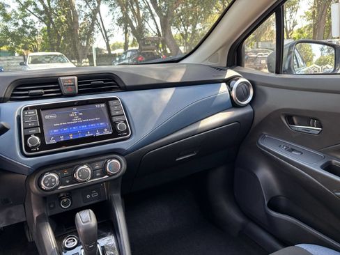 Used 2025 Nissan Versa SV FWD image 29