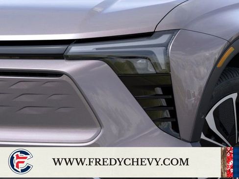 New 2025 Chevrolet Blazer EV LT image 11