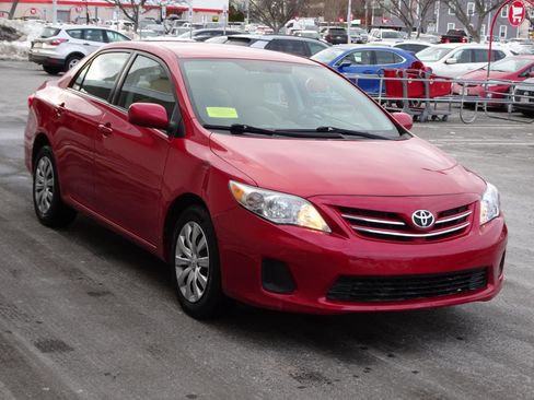 Used 2013 Toyota Corolla LE image 3