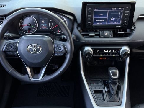 Used 2021 Toyota RAV4 XLE Premium FWD image 12