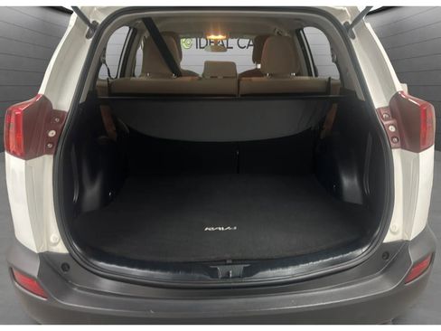 Used 2013 Toyota RAV4 LE FWD image 19