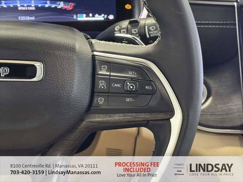 Certified 2025 Jeep Grand Cherokee L Limited w/ Luxury Tech Group II AWD/4WD image 30