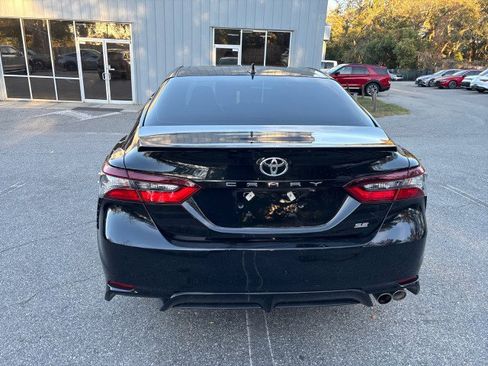 Used 2021 Toyota Camry SE w/ Convenience Package image 8