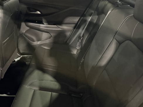 Used 2025 Buick Envista Sport Touring w/ Convenience I Package FWD image 23