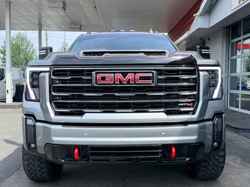 Used 2024 GMC Sierra 2500 AT4 w/ Technology Package AWD/4WD image 7