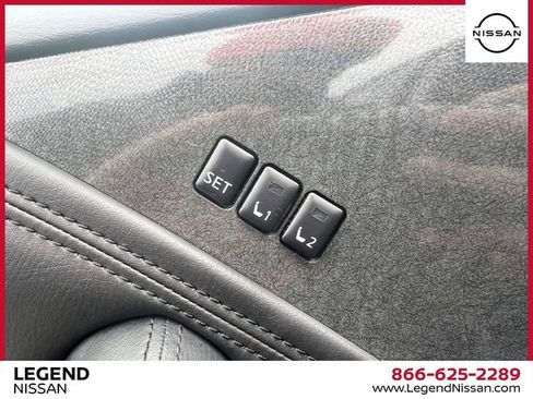 Used 2022 Nissan Armada SL w/ Midnight Edition Package image 21