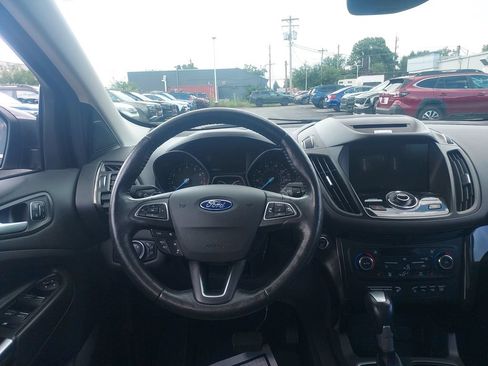 Used 2017 Ford Escape Titanium w/ Equipment Group 301A AWD/4WD image 11