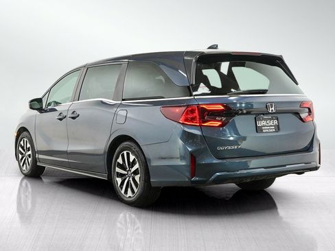 Used 2025 Honda Odyssey EX-L image 3
