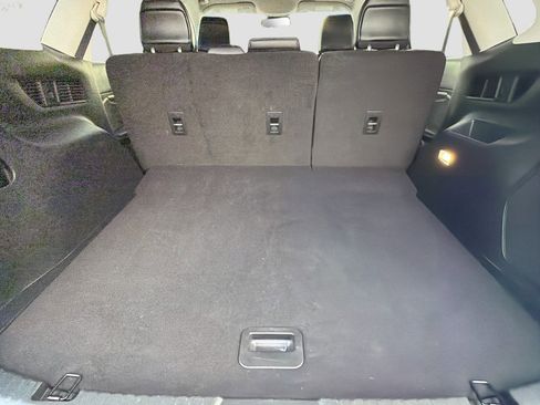 Used 2020 Ford Edge Titanium image 12