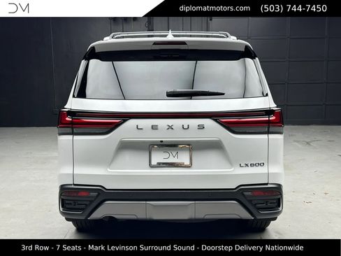 Used 2024 Lexus LX 600 4WD w/ Interior Upgrade Package image 6