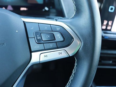 Used 2024 Volkswagen Atlas Cross Sport SE image 20