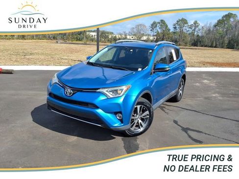 Used 2016 Toyota RAV4 XLE image 1
