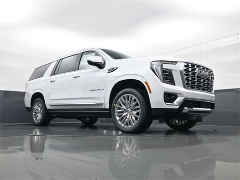 New 2026 GMC Yukon XL Denali image 25