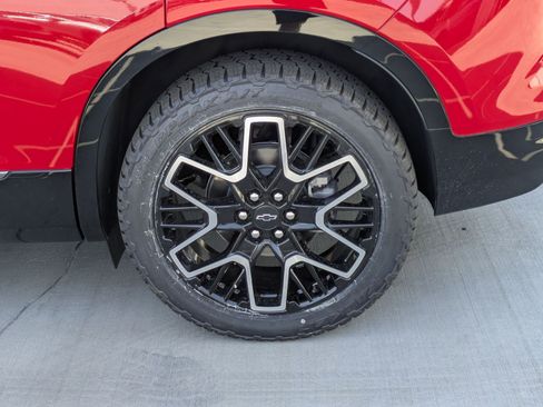 Used 2024 Chevrolet Blazer RS w/ Driver Confidence II Package FWD image 4