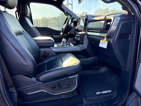 Used 2024 Ford F150 Lariat w/ FX4 Off-Road Package image 8