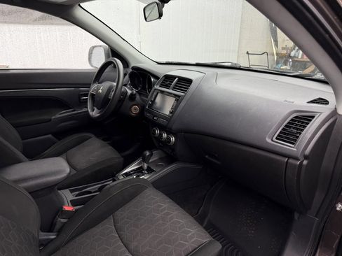 Used 2020 Mitsubishi Outlander Sport ES FWD image 7