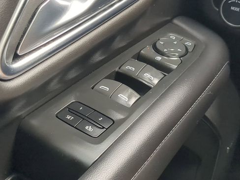 Used 2021 Chevrolet Tahoe Z71 image 24