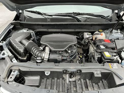 Used 2023 GMC Acadia SLT w/ Preferred Package image 19