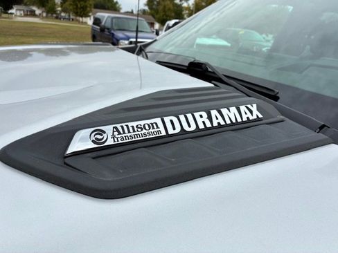 Used 2020 Chevrolet Silverado 3500 LTZ w/ LTZ Premium Package image 9