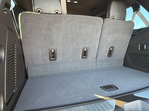 Certified 2024 GMC Yukon Denali image 27