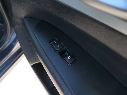 Used 2023 Kia Forte LXS image 32