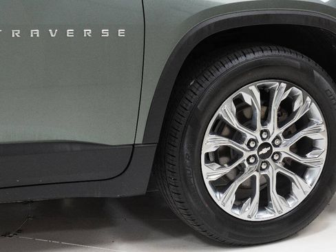 Used 2022 Chevrolet Traverse LT FWD image 66