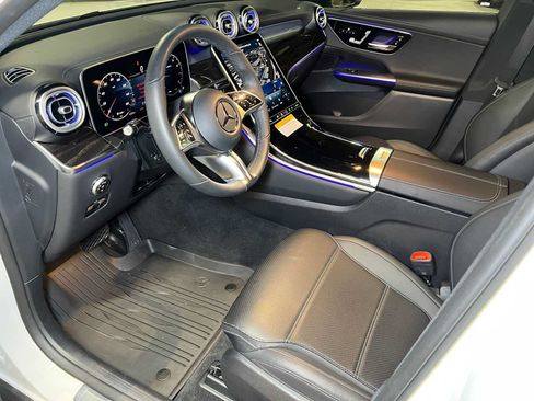 Used 2026 Mercedes-Benz GLC 300 4MATIC image 25
