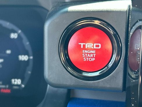 Used 2024 Toyota Tacoma TRD Off-Road w/ TRD Off Road Upgrade Package AWD/4WD image 26