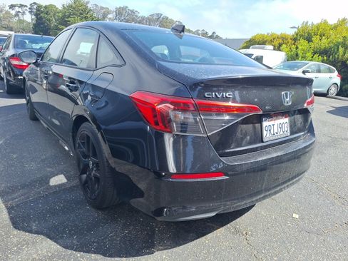 Used 2022 Honda Civic Sport image 4