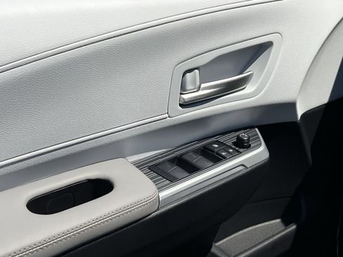 New 2026 Toyota Sienna XLE FWD image 10