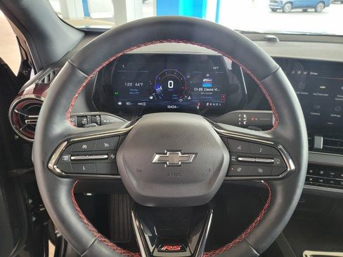 Used 2026 Chevrolet Equinox RS w/ Convenience Package III image 4