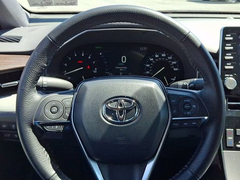 Used 2020 Toyota Avalon XLE w/ Moonroof Package FWD image 20
