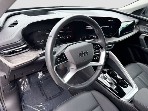 Used 2025 Audi Q5 Premium Plus w/ Premium Plus AWD/4WD image 26