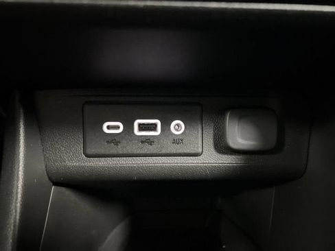 Certified 2021 Buick Encore GX Select FWD image 32